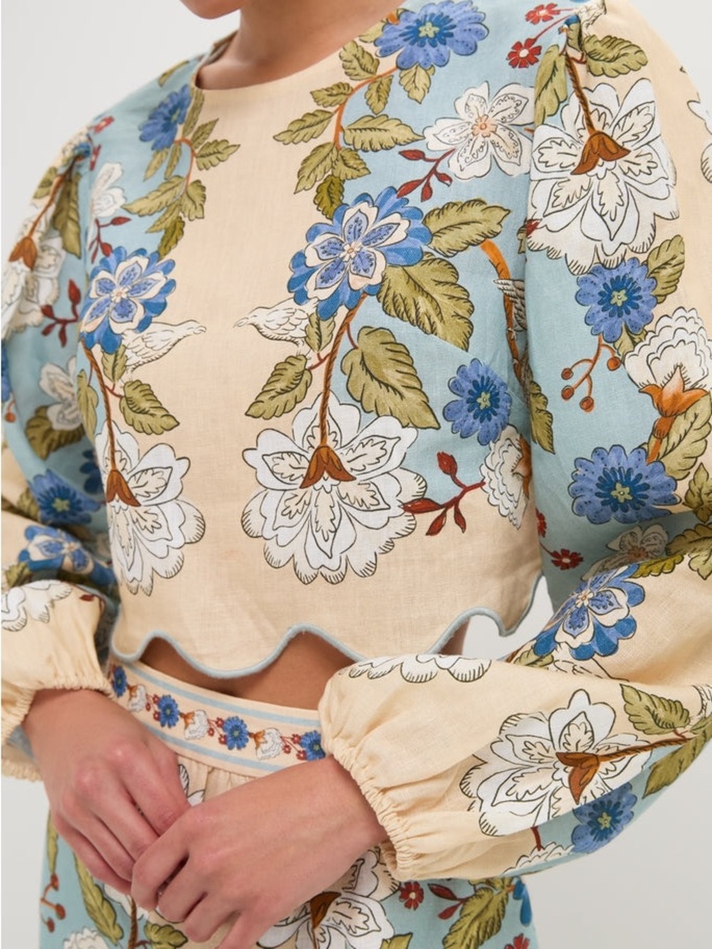Garden Scarf Print Linen Crop Top - Picture 3 of 4